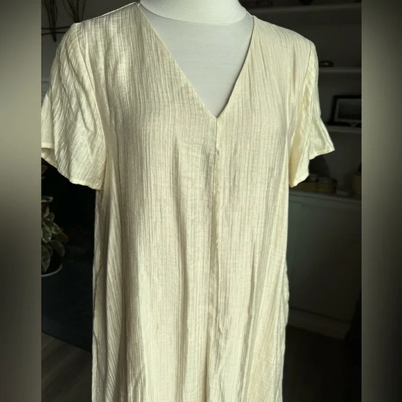 NWT OAK+FORT  TEXTURED V-NECK LONG DRESS - Picture 5 of 9
